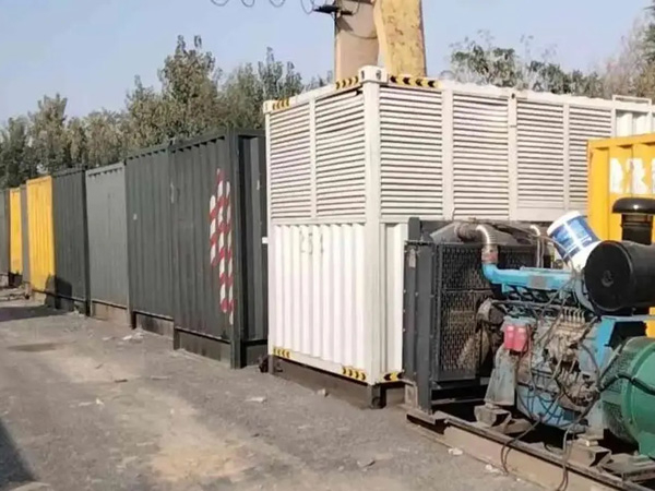 泰和200KW柴油发电机机组每小时油耗是多少？